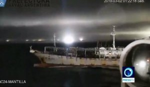 Argentine : les garde-côtes coulent un navire de pêche chinois