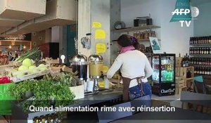 A Paris, la cuisine bio aide des femmes isolées à se réinsérer
