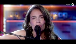 Yael Naim (live) "A Part Of Us" (BO Mon Bébé) - C à Vous - 11/03/2019