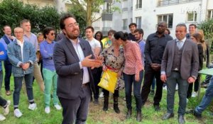 Municipales à Paris : Mounir Mahjoubi lance sa campagne autour d'un BBQ