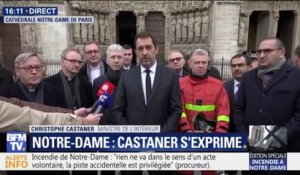 "Paris à terre, ça n'existe pas" : Christophe Castaner s'exprime au pied de Notre-Dame