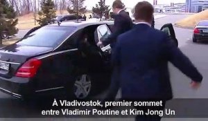 Poignée de mains entre Poutine et Kim Jong Un