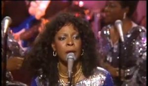 Martha Reeves - Dancing in The Street