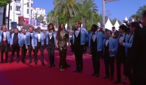 L'équipe des Crevettes Pailletées illumine le tapis rouge - Cannes 2019