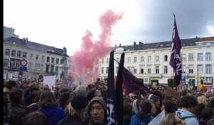 Plus de 4.000 personnes ont manifesté à Bruxelles contre la montée de l'extrême droite