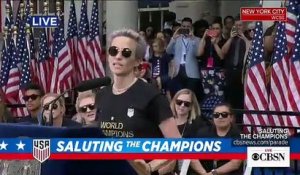 Coupe du Monde de foot féminin: New York fait un triomphe à son équipe de retour de France avec la Coupe... et avec un discours "anti-trump"
