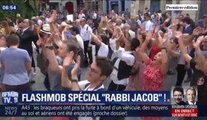 200 fans de "Rabbi Jacob" refont la danse iconique du film à Paris, 46 ans après