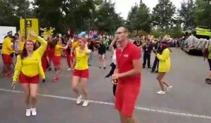 Tour de France: la danse de la caravane à Mulhouse