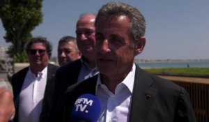 Sarkozy contre-attaque et évoque une "machination"