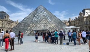 Le Louvre affiche complet et refoule les touristes sans réservation