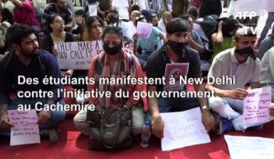 Cachemire: manifestation d'étudiants à New Delhi contre la décision du gouvernement