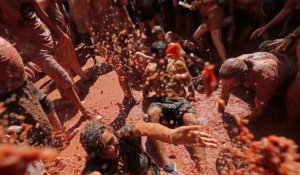 La tomatina, bataille géante de tomates !