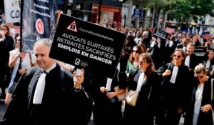 Les avocats manifestent à Paris : « Ce n'est que le premier round »