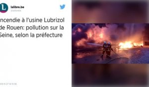 Incendie de l’usine Lubrizol à Rouen. Des galettes d’hydrocarbures apparaissent sur la Seine
