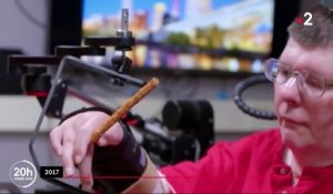 Grenoble : un homme tétraplégique parvient à marcher grâce à un exosquelette