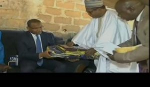ORTM/Le premier Ministre Boubou Cissé rend visite à la Vice doyenne du district de Bamako
