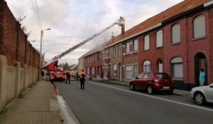 Mouscron: une habitation en feu dans la rue du Limbourg