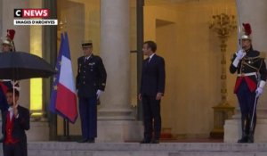 Pourquoi Emmanuel Macron se rend-il à Mayotte et à La Réunion ?