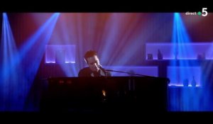 Le live : Malik Djoudi "Épouser la nuit" - C à Vous - 05/02/2020
