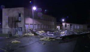 Tempête Ciara: le toit d'une école arraché par les vents violents à Saint-Dié-des-Vosges