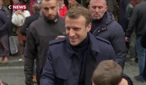 Emmanuel Macron en mode détente à Honfleur