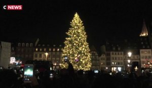 Strasbourg : un an après l'attentat, le plus célèbre marché de Noël de France a rouvert