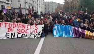 Grève du 5 décembre : dans la manifestation à Grenoble