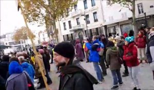 Valence : les manifestants envahissent la gare