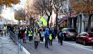 Réforme des retraites : plus de 400 personnes manifestent à Grenoble