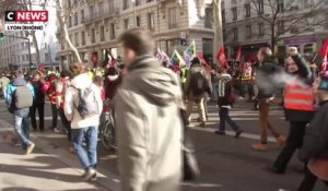 Retraites : les manifestants ne lâchent rien dans les grandes villes de France