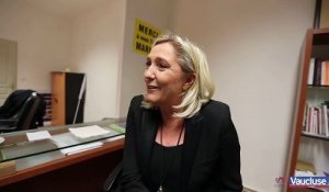 Marine Le Pen démarre la campagne des municipales dans le Vaucluse