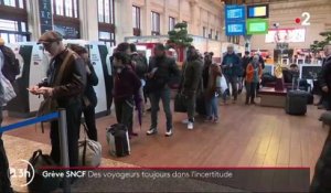 Grève SNCF : des voyageurs dans l'incertitude pour le week-end de Noël