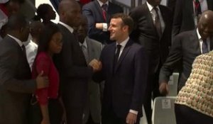 Didier Drogba et Emmanuel Macron inaugurent un complexe sportif en Côte d'Ivoire