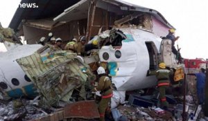 Kazakhstan : un avion s'écrase, au moins 12 morts sur les 100 personnes à bord