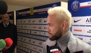 20e j. - Neymar pas d'accord avec un journaliste sur l'entente du quatuor offensif