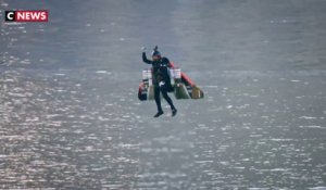 Jetman : un homme volant au-dessus de Dubaï