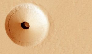 La Nasa découvre un mystérieux trou sur Mars
