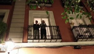 Coronavirus: en Espagne, les habitants se mettent aux fenêtres et applaudissent les personnels de santé