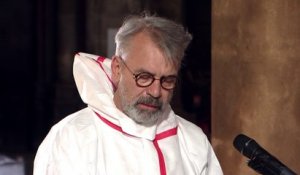 Célébration de Pâques à Notre-Dame: Philippe Torreton lis le "Je vous salue, Marie" de Francis Jammes