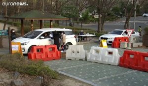 En Corée du Sud, le cinéma en plein air, depuis sa voiture, défie le coronavirus