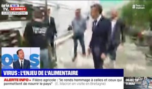 Emmanuel Macron à une employée agricole de Cléder: "Je suis venu pour remercier les exploitants et leurs salariés