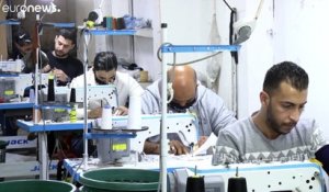 A Gaza, les ateliers textiles reprennent leur activité avec le coronavirus