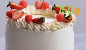 Recette du layer cake ultra gourmand et fruité aux fraises Tagada - 750g