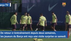 Barcelone - Le président Bartomeu rend visite aux joueurs
