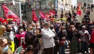 Les salariés de Renault manifestent contre la fermeture d'une des usines