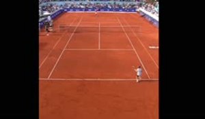 Djokovic battu par un enfant