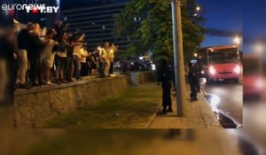Bélarus : des heurts entre policiers et manifestants après un scrutin tendu