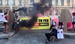 Marseille : mobilisation de GreenPeace devant la Préfecture