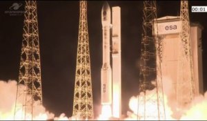 Les images du décollage de la fusée européenne Vega