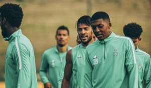 Denis Bouanga et Yvan Neyou en forme à l'entraînement